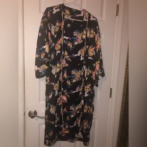 Charlotte Russe Size M kimono